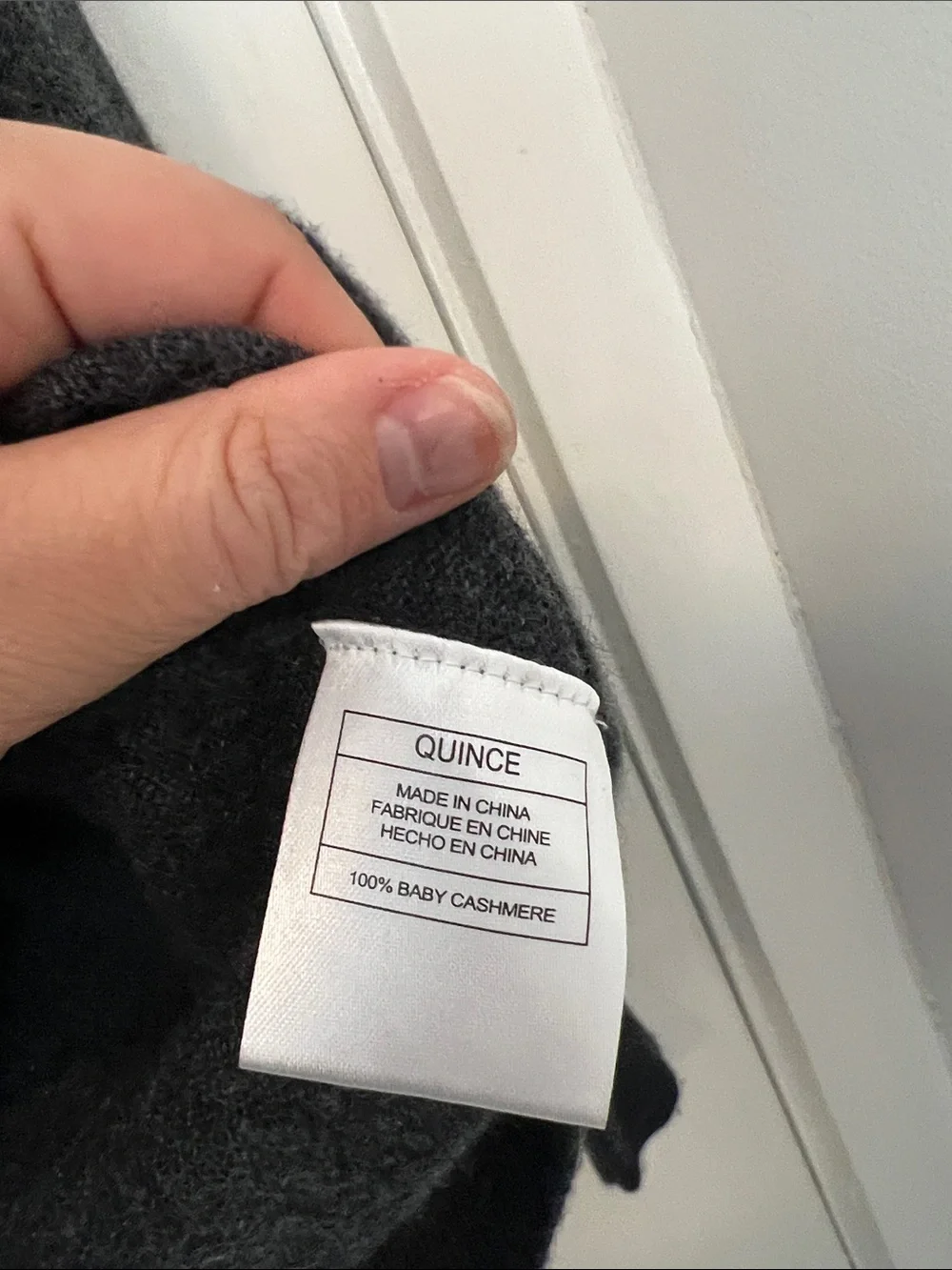 Quince Luxe Baby Cashmere Crewneck Sweater in Charcoal size Small